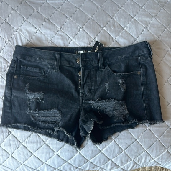 Express Jean shorts- new with tags - Picture 1 of 3